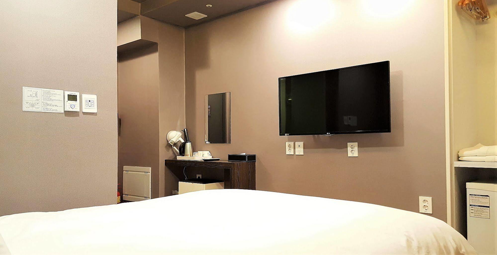 Hotel Bridge Seoul Ngoại thất bức ảnh
