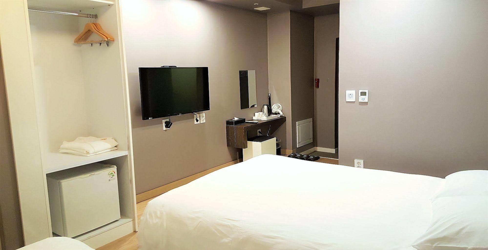 Hotel Bridge Seoul Ngoại thất bức ảnh